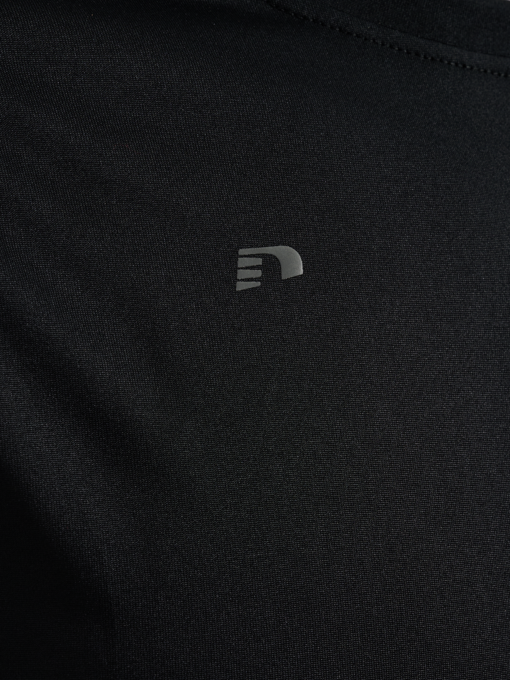 nwlBEAT T-SHIRT L/S, BLACK, packshot