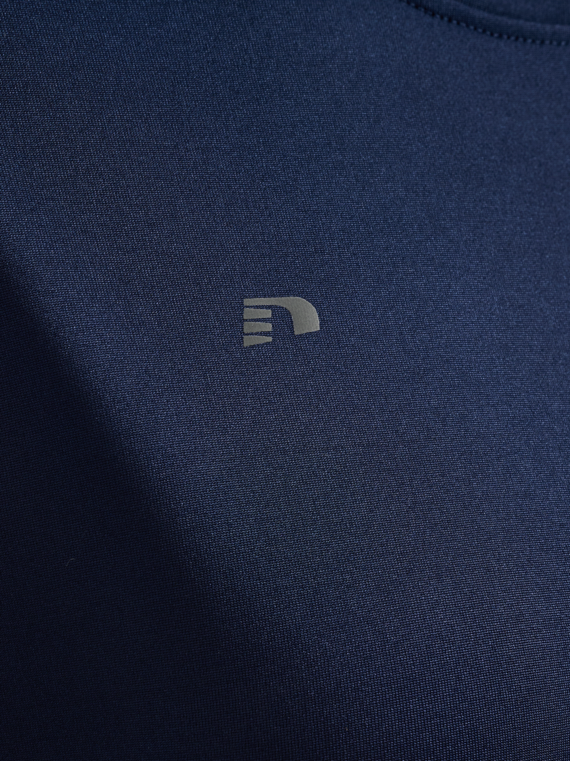 nwlBEAT W T-SHIRT L/S, BLACK IRIS, packshot