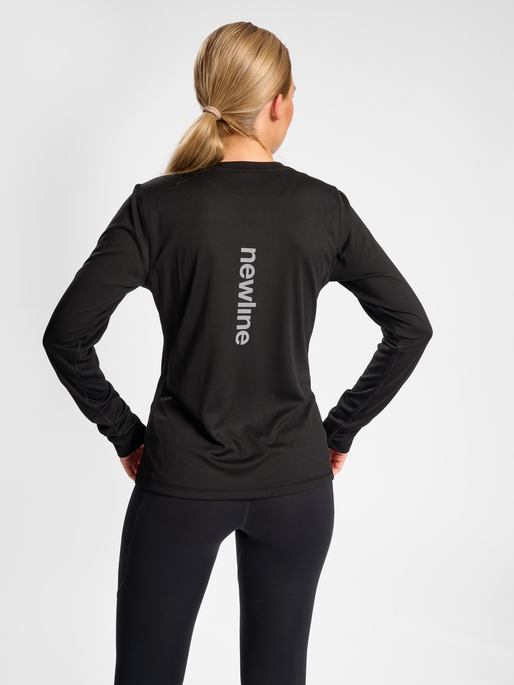 nwlBEAT POLY LS TEE WOMAN, BLACK, model