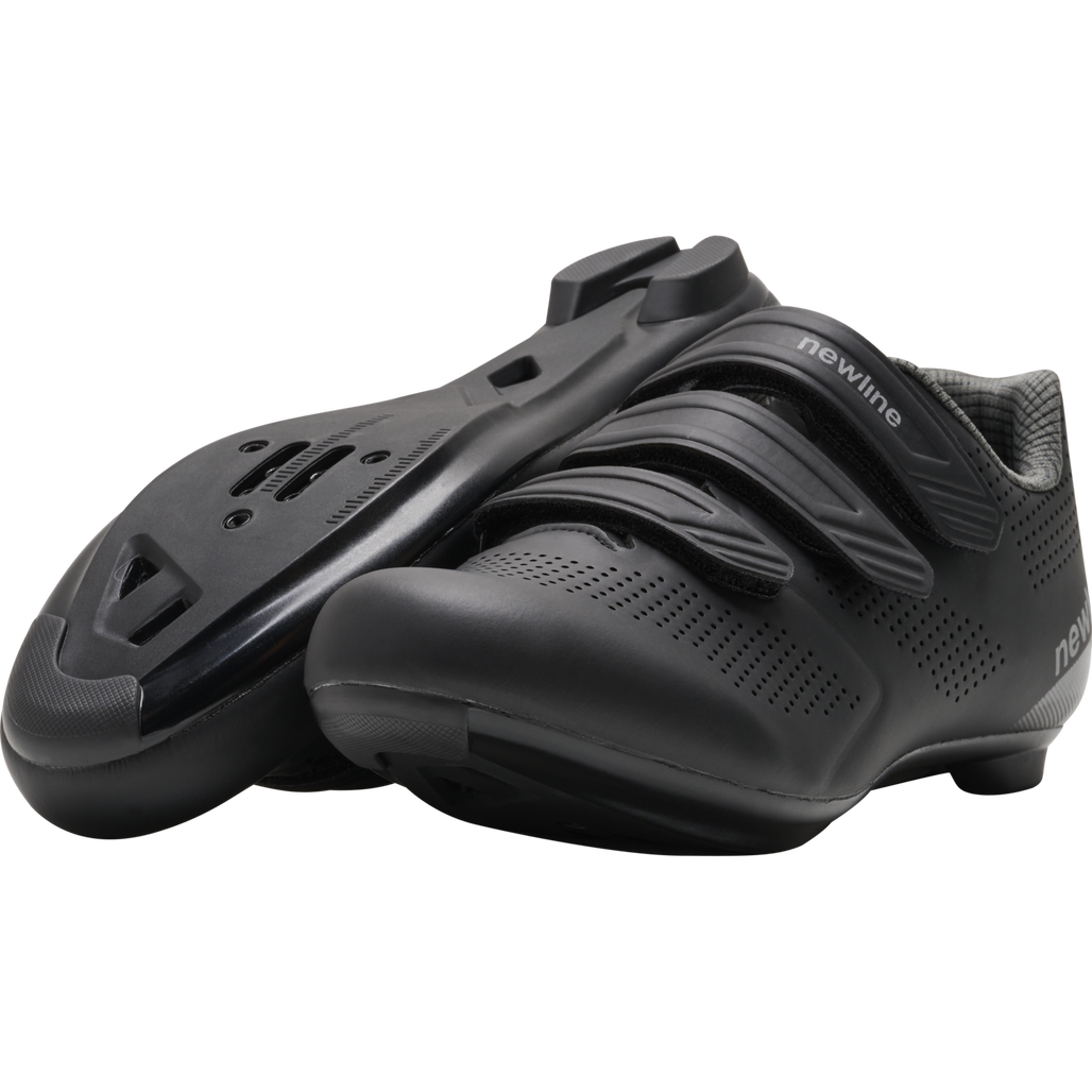 CORE BIKE SHOES, BLACK, packshot