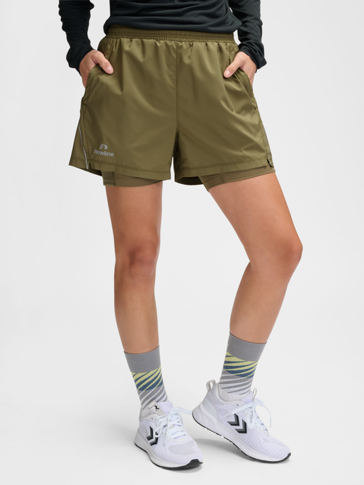 nwlFAST 2IN1 ZIP POCKET SHORTS W, CAPERS, model