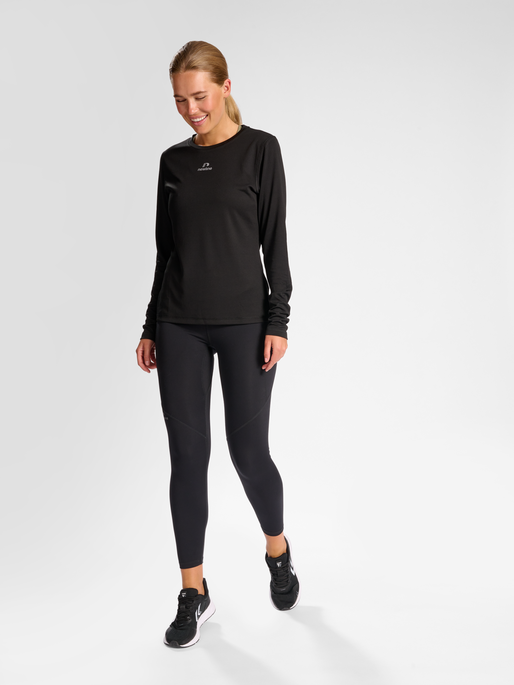 nwlBEAT POLY LS TEE WOMAN, BLACK, model