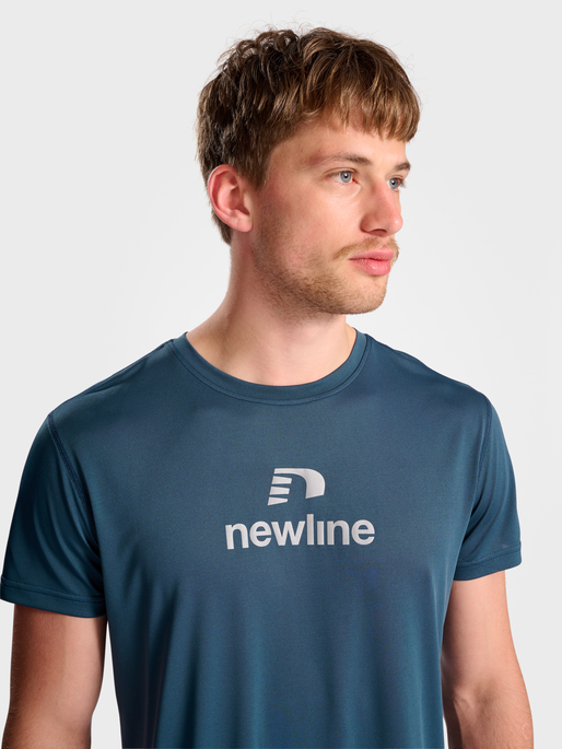 nwlBEAT TEE, MIDNIGHT NAVY, model