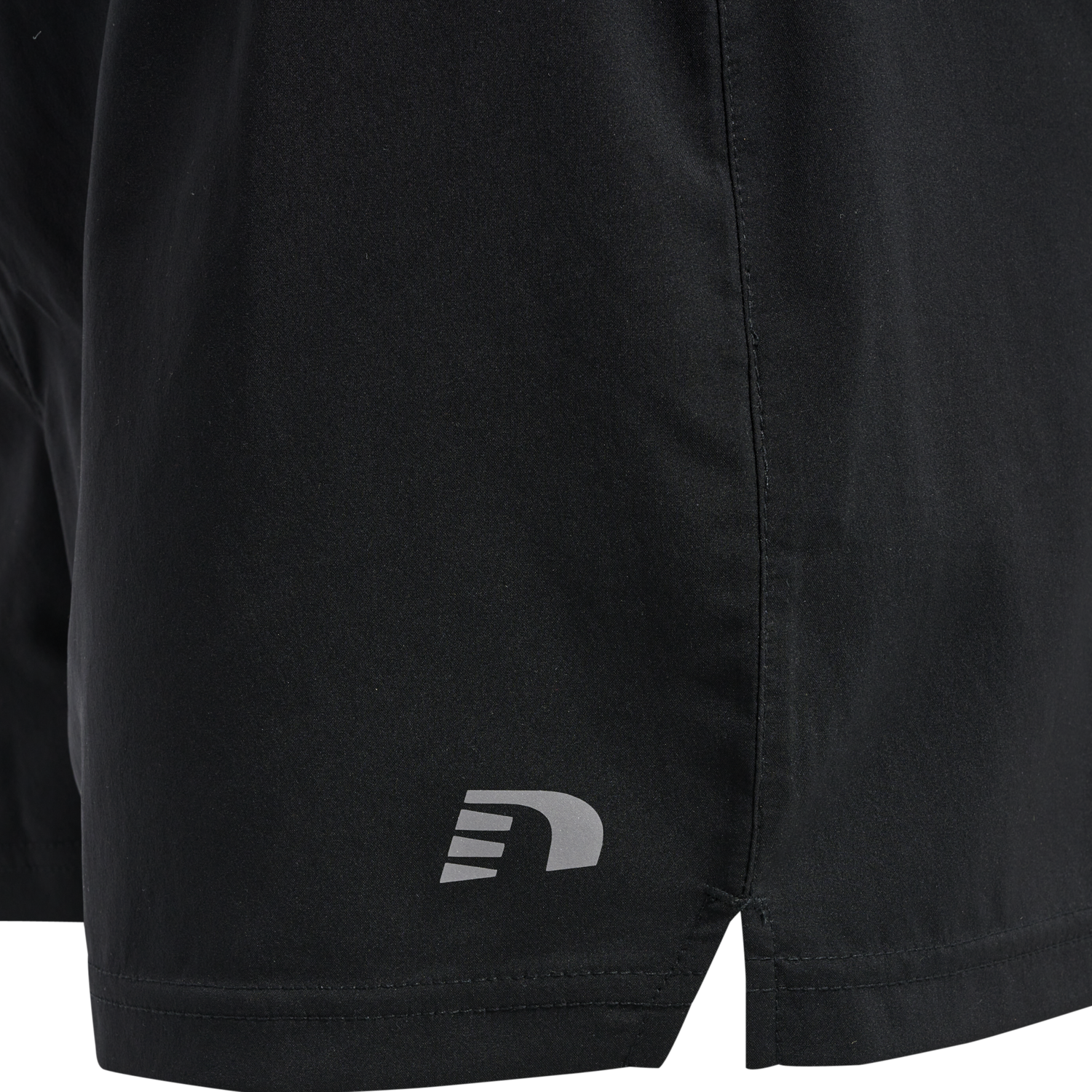 WOMEN CORE RUNNING SHORTS, BLACK, packshot