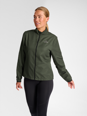 nwlBEAT JACKET WOMAN, BELUGA, model