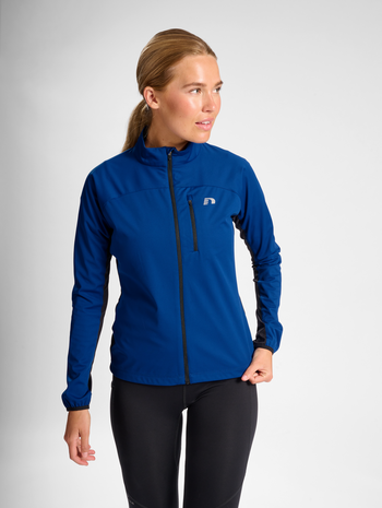 WOMEN CORE JACKET, TRUE BLUE, model